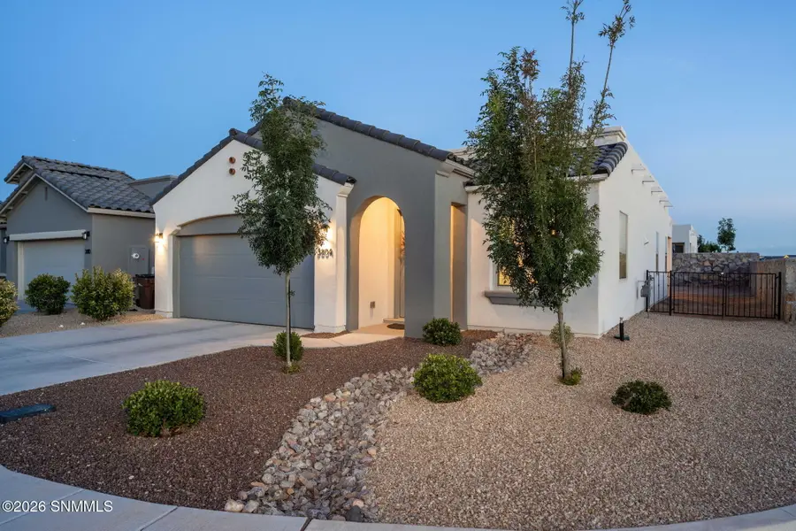 3804 Silverwood Road, Las Cruces, NM 88012 - #3