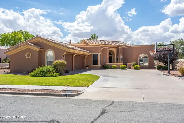 682 Stone Canyon Drive, Las Cruces, NM 88011