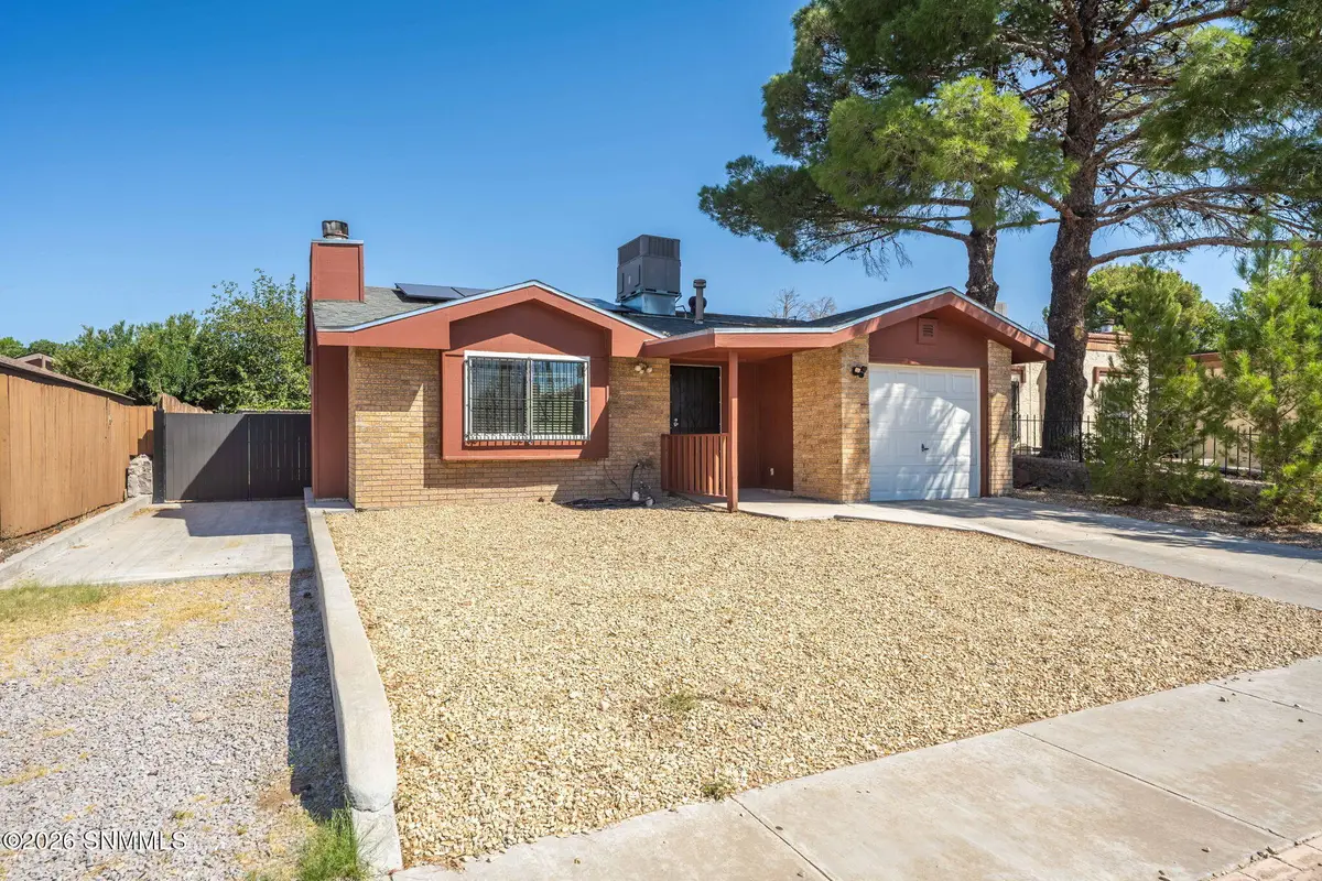 1883 Bridger Avenue, Las Cruces, NM 88001 - #1