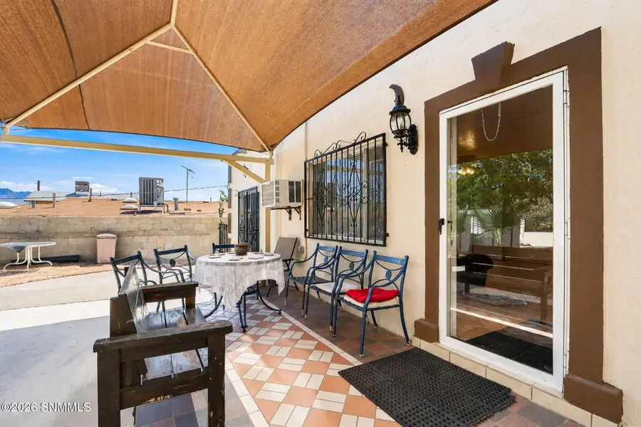 305 Fifth Street, Sunland Park, NM 88063 - #2