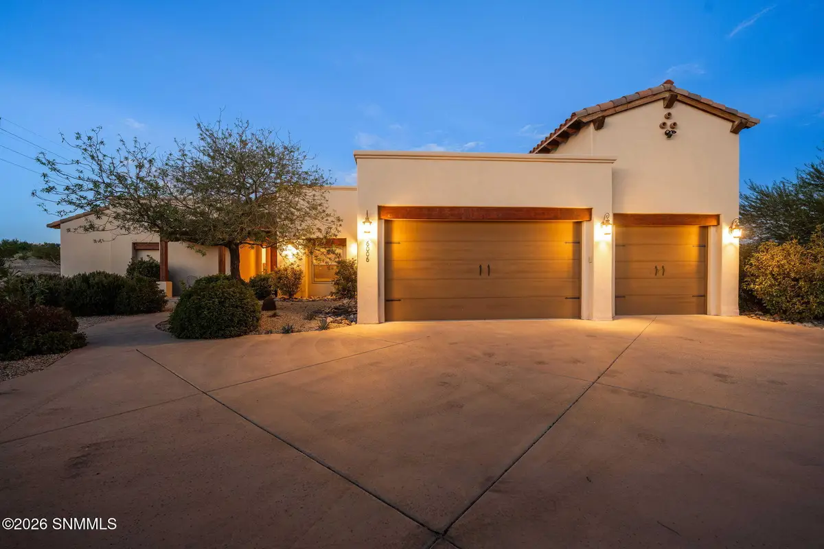 6006 Lazo Del Sur, Las Cruces, NM 88011 - #1
