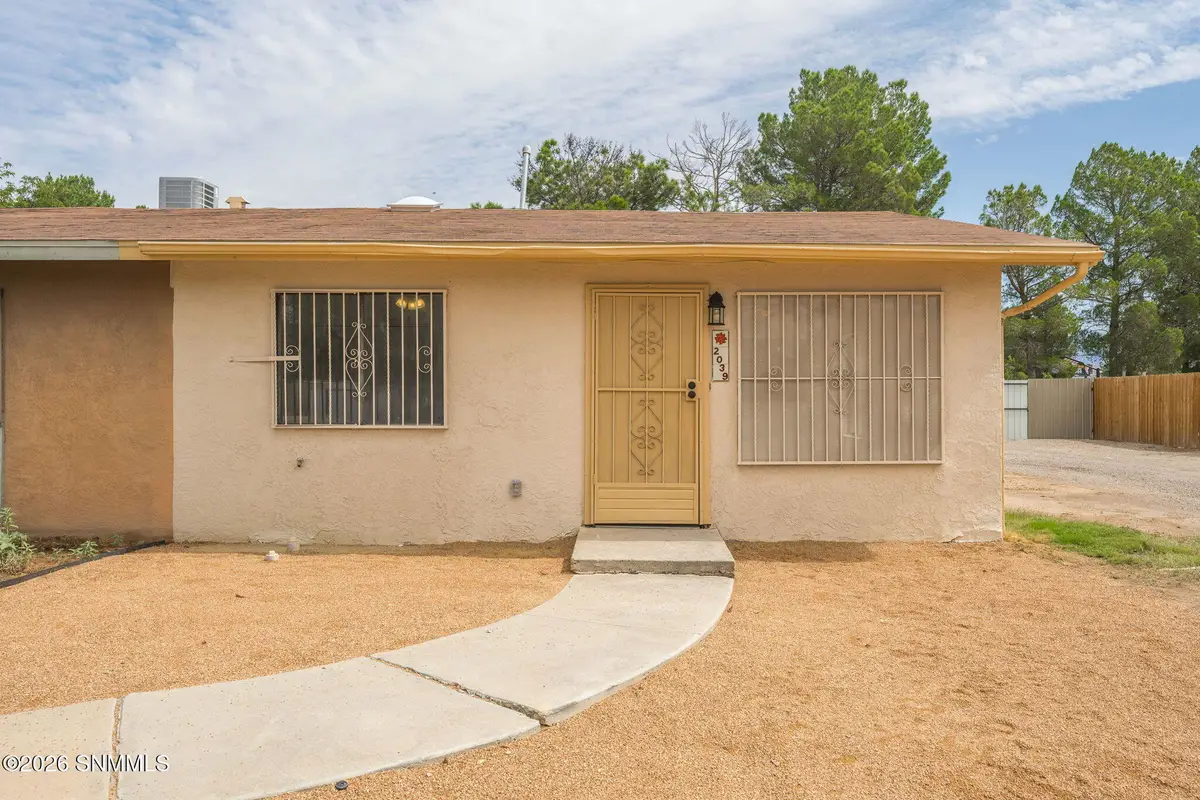 2039 Stanford Street, Las Cruces, NM 88005 - #1