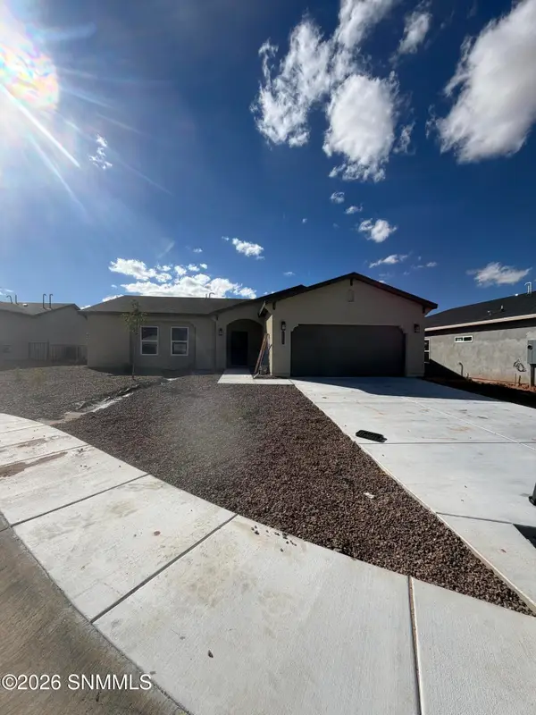 6553 Thrush Pl Street, Las Cruces, NM 88012