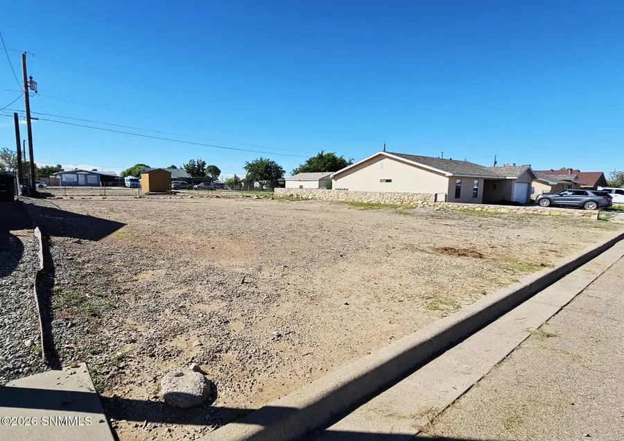810 Larkspur Avenue, Alamogordo, NM 88310 - #3