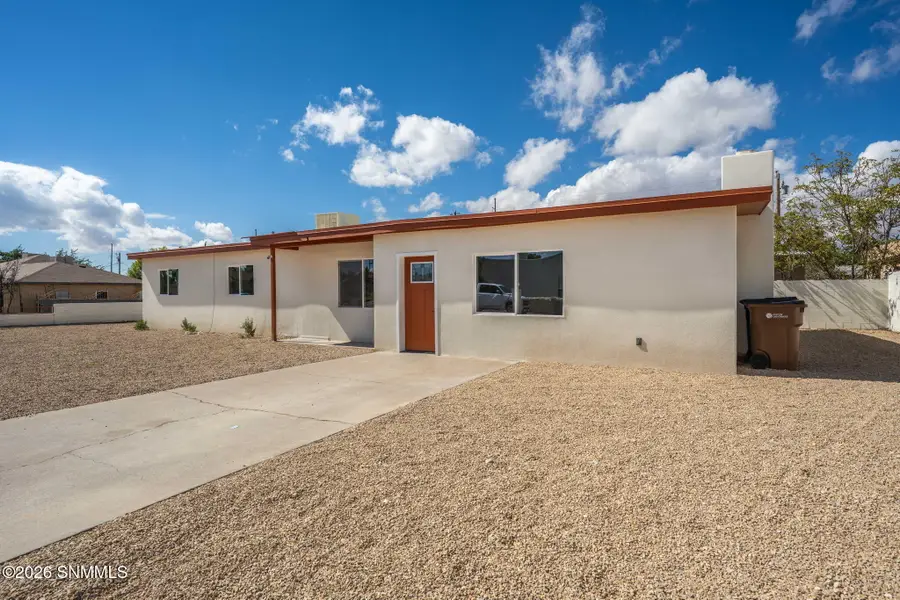 1050 Alamo Street, Las Cruces, NM 88005 - #2