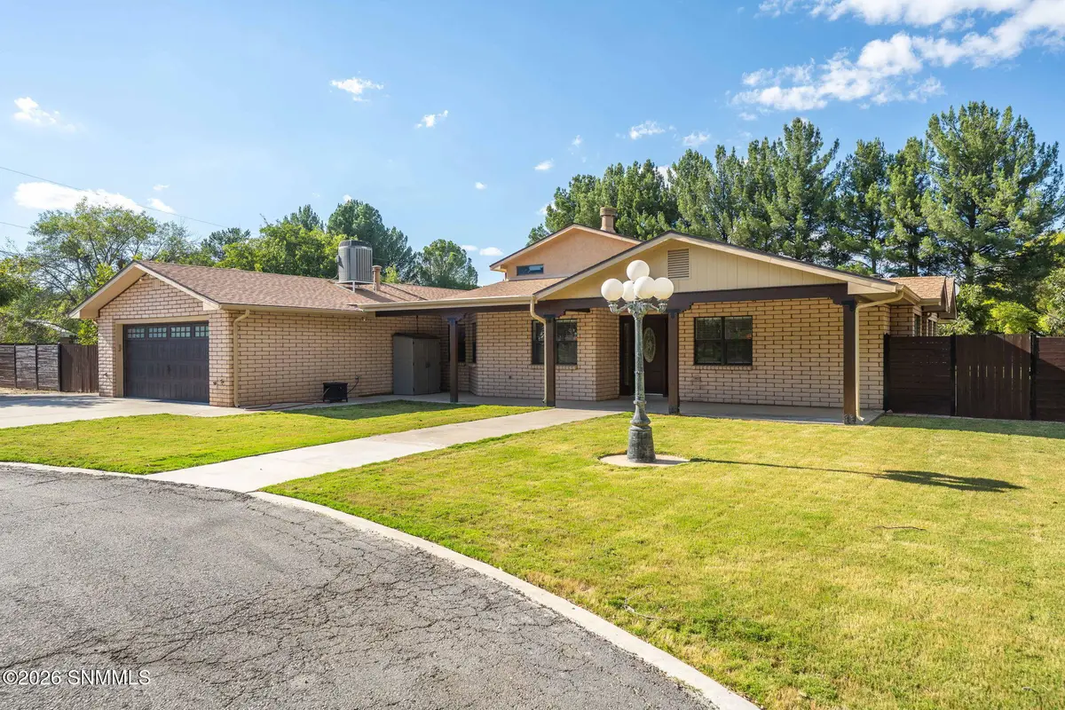 2220 Wildwind Road, Las Cruces, NM 88007 - #1
