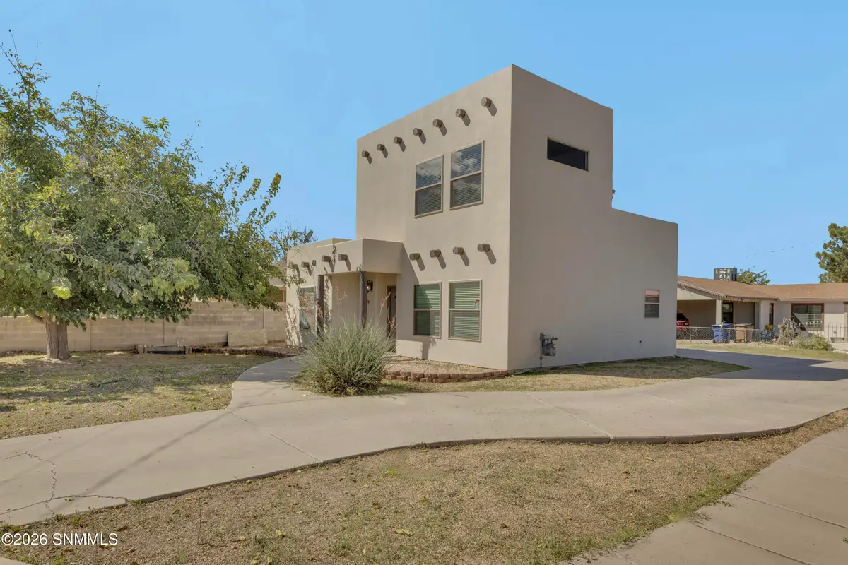 1104 W Parker Road, Las Cruces, NM 88005 - #1