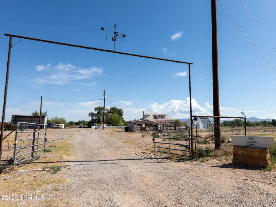 1401 Higuera Avenue, Tularosa, NM 88352 - #3