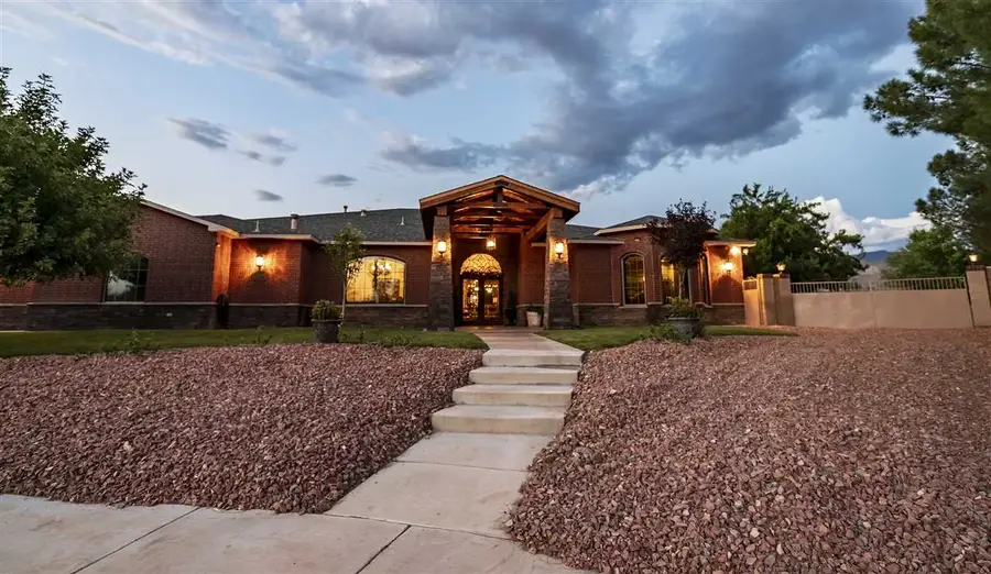 2207 Casa Bonita LN, Alamogordo, NM 88310 - Image #2