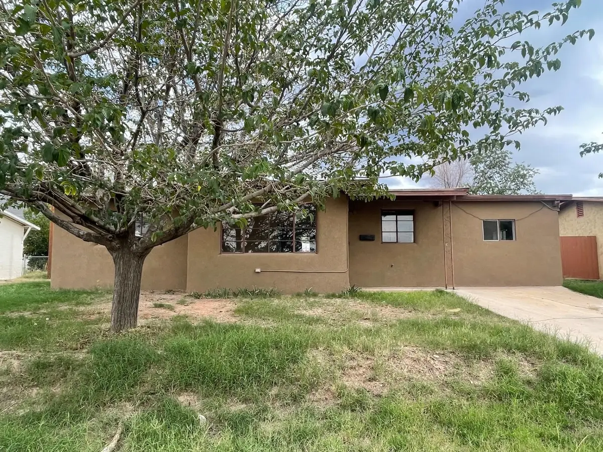 2406 Westminster AVE, Alamogordo, NM 88310 - Image #1