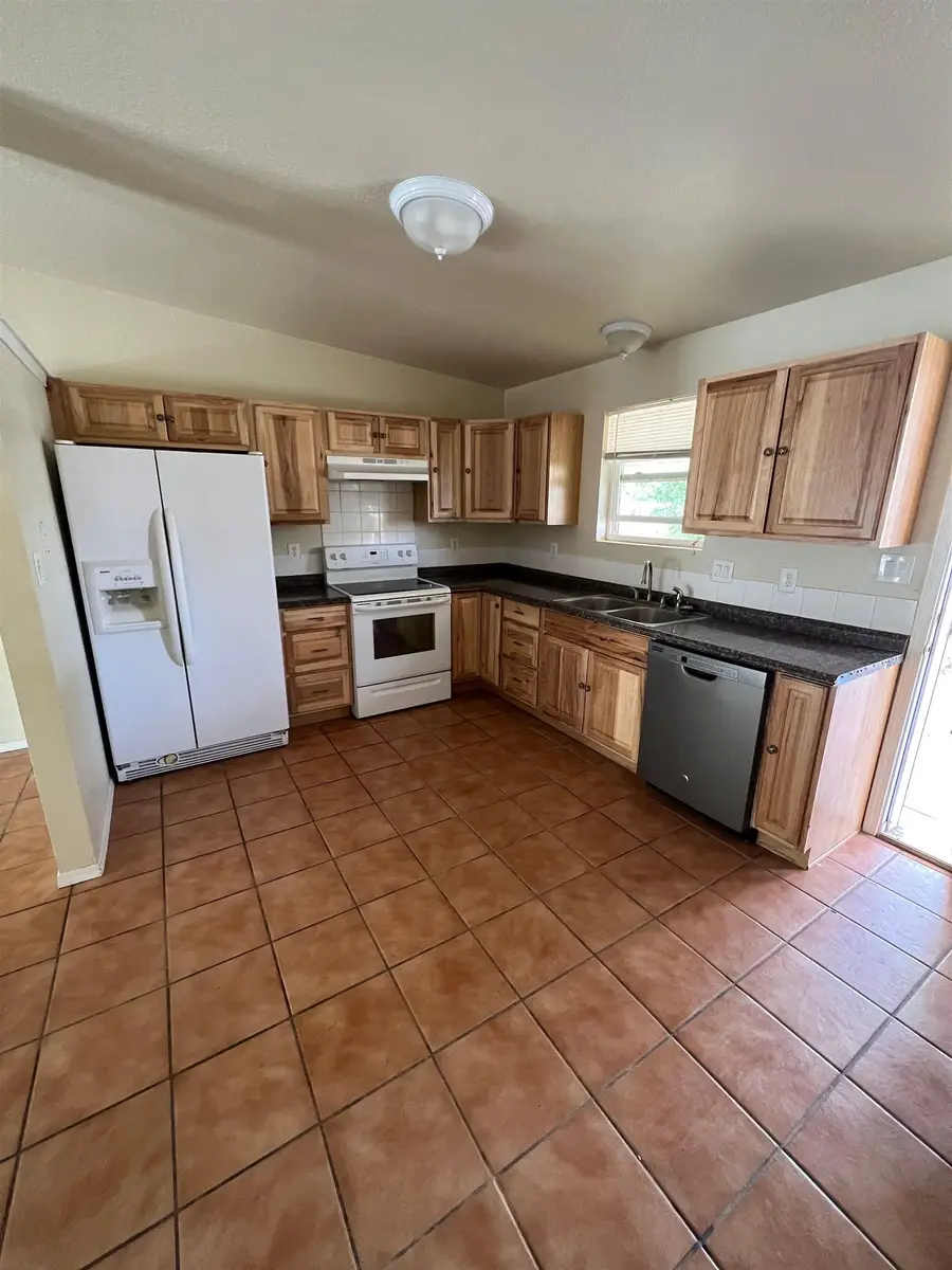 510 Plainview DR, Alamogordo, NM 88310 - Image #2