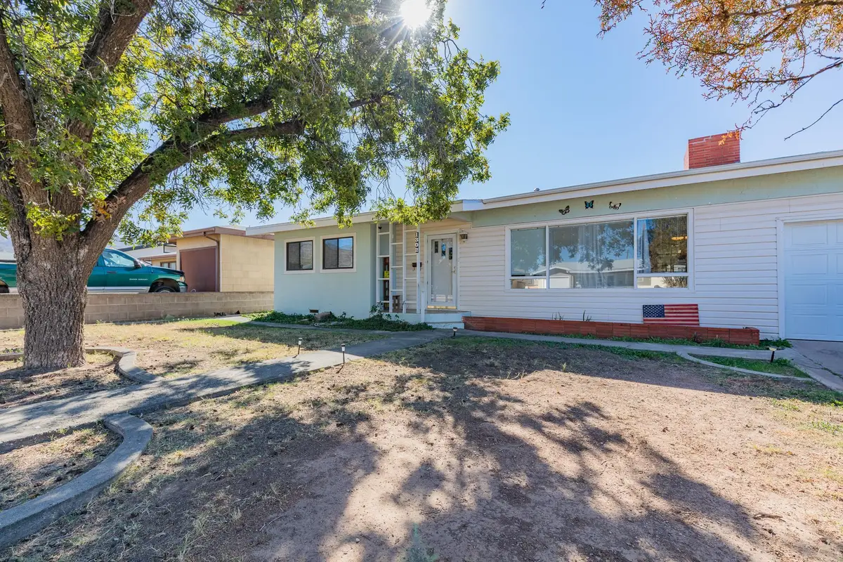1302 Eighteenth ST, Alamogordo, NM 88310 - Image #1