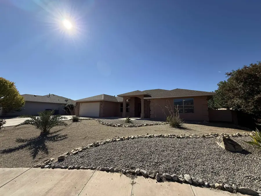 2062 Calle De Vistas, Alamogordo, NM 88310 - Image #2