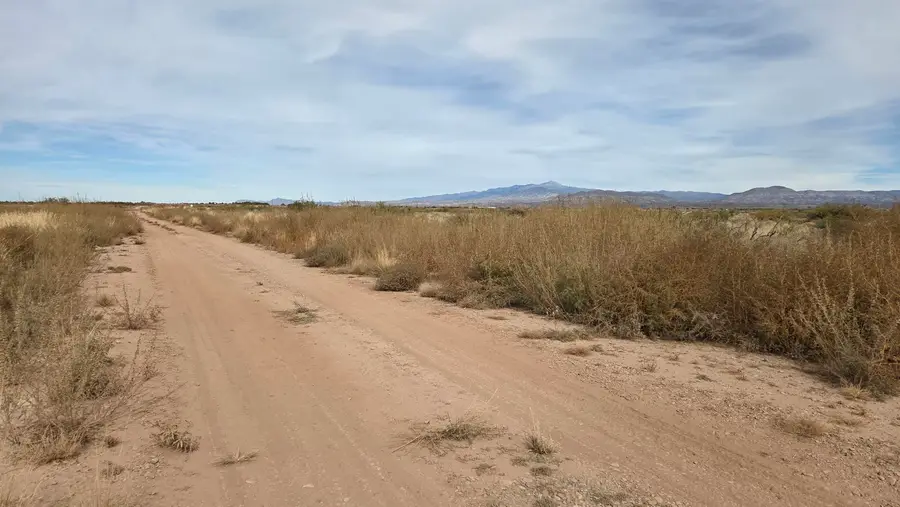 255 Tulie Gate Rd, Tularosa, NM 88352 - Image #2