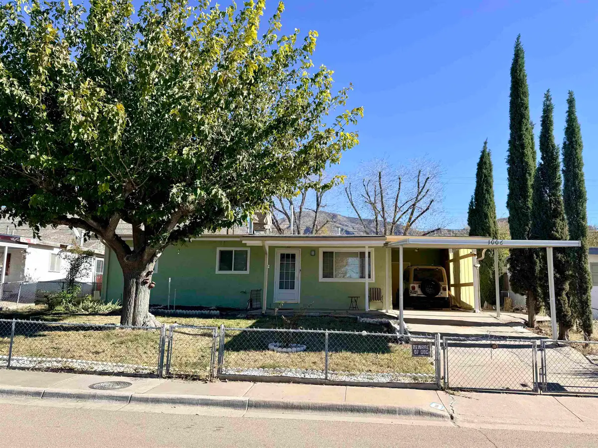1006 Ridgecrest DR, Alamogordo, NM 88310 - Image #1