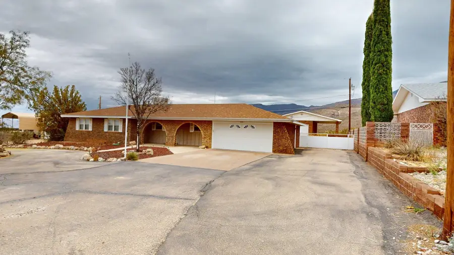 1204 Canyon PL, Alamogordo, NM 88310-3610 - Image #2