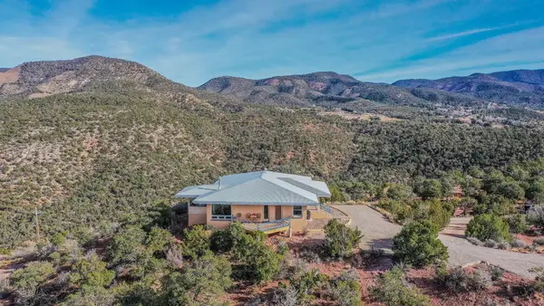 96 Red Rock Rd, High Rolls Mountain Park, NM 88325