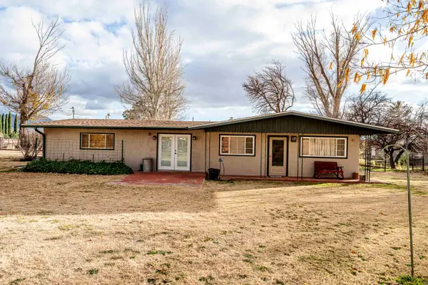 30 Alamo ST, La Luz, NM 88337