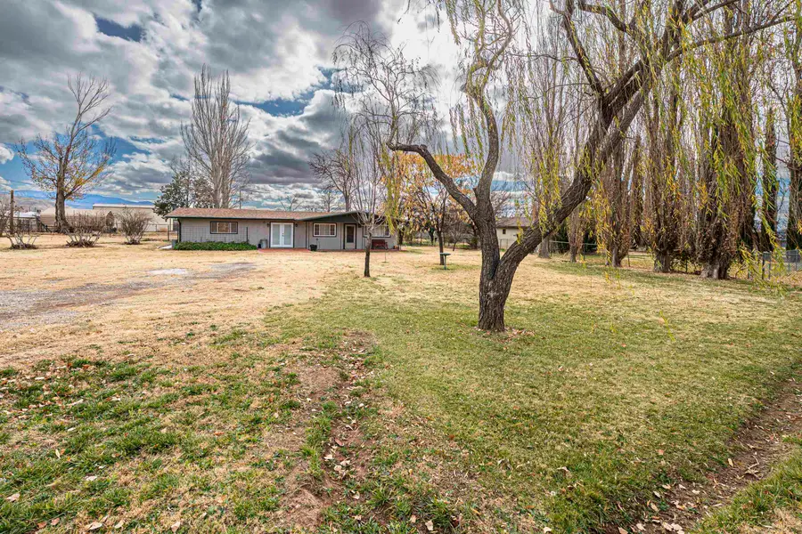 30 Alamo ST, La Luz, NM 88337 - Image #2
