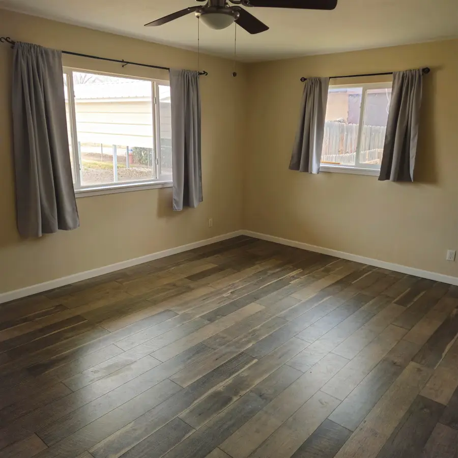 604 Iris St, Tularosa, NM 88352 - Image #3