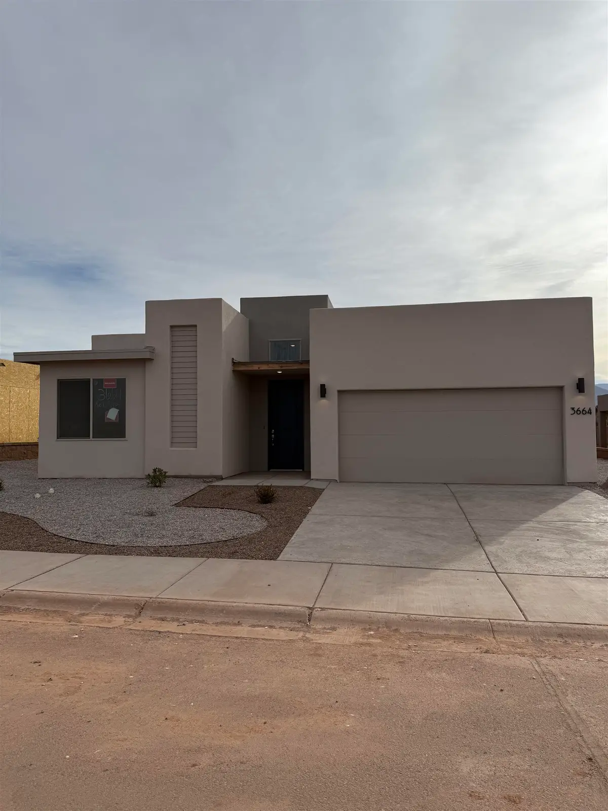 3664 Red Arroyo DR, Alamogordo, NM 88310 - Image #1
