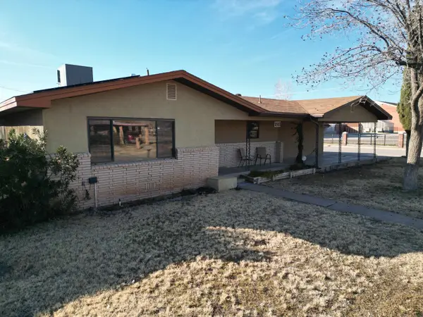 1811 Alamo AVE, Alamogordo, NM 88310-6206