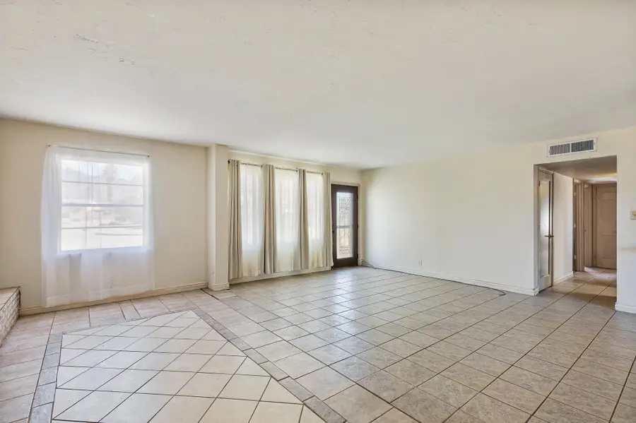 1200 Uranus DR, Alamogordo, NM 88310 - #2