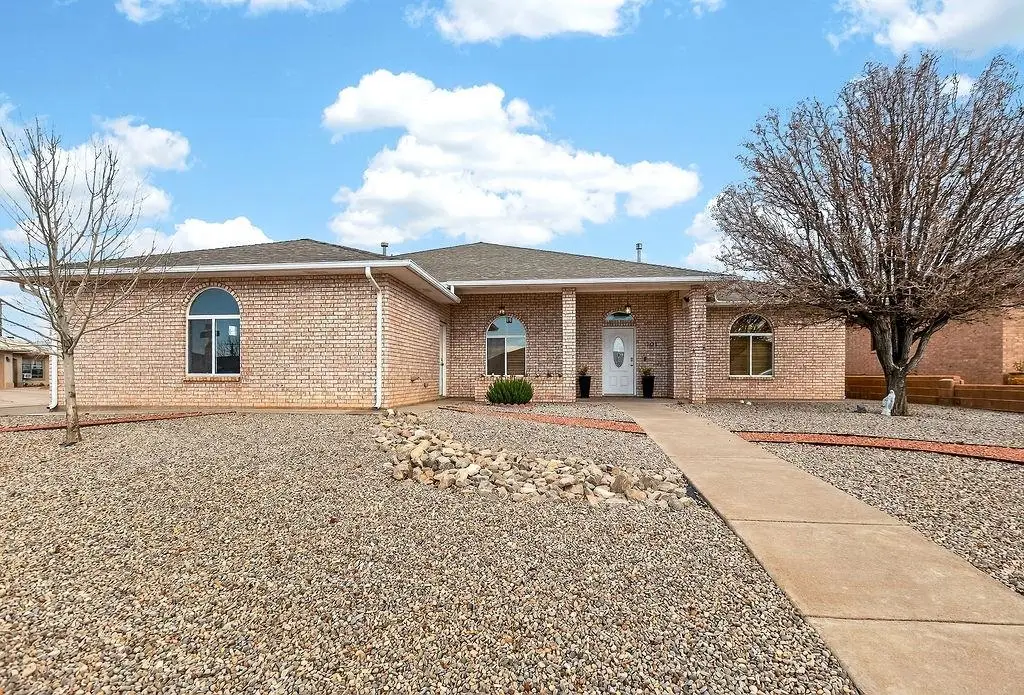301 Brentwood DR, Alamogordo, NM 88310-8275 - #1