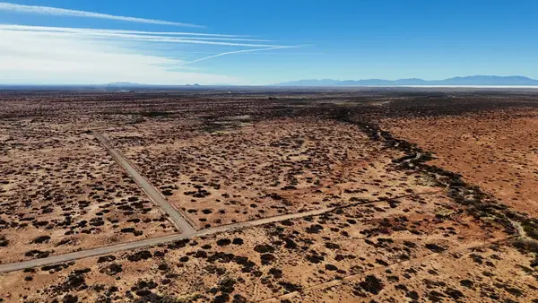 Moondale RD, La Luz, NM 88337