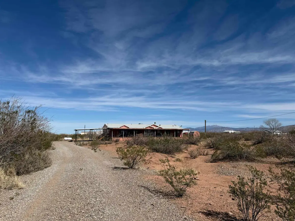 11 Moonshine TRL, Alamogordo, NM 88310 - #1