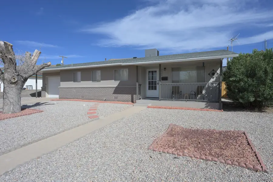 2504 Yale AVE, Alamogordo, NM 88310 - #3