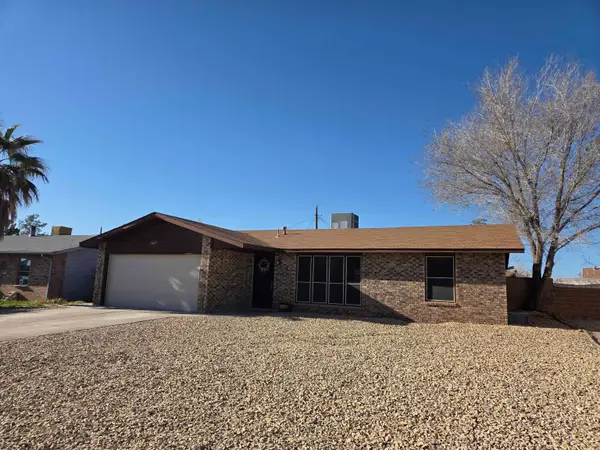 1307 Desert Dawn DR, Alamogordo, NM 88310-8275