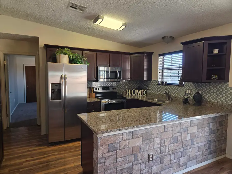 1307 Desert Dawn DR, Alamogordo, NM 88310-8275 - #2