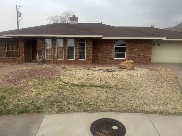 2223 Desert Pine, Alamogordo, NM 88310