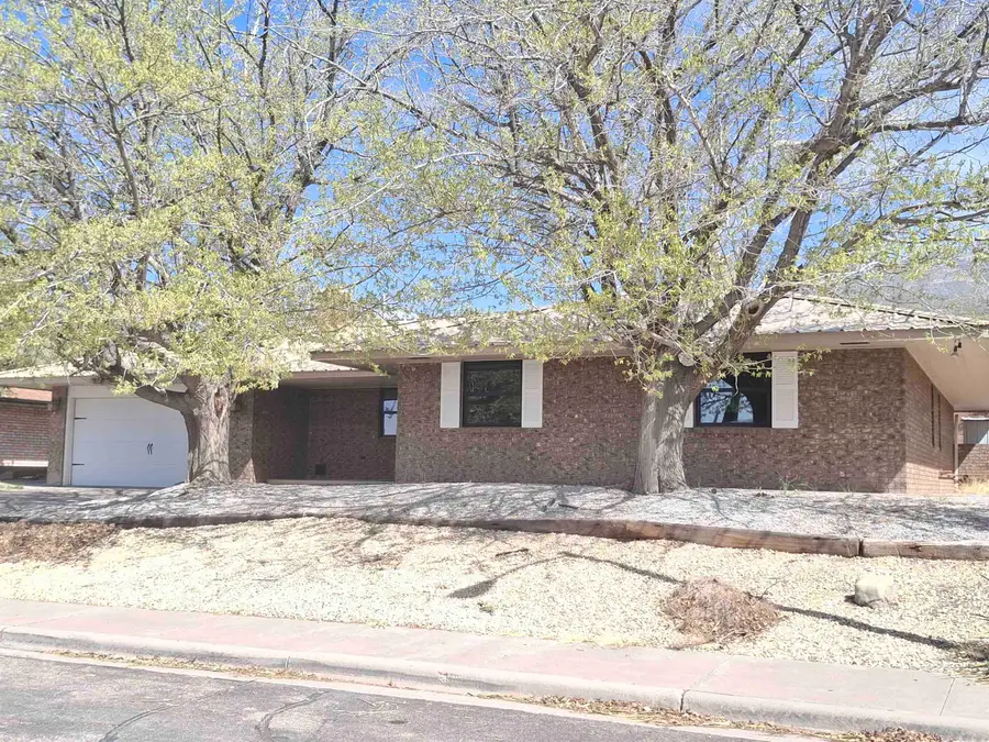 600 Sundial AVE, Alamogordo, NM 88310 - #2