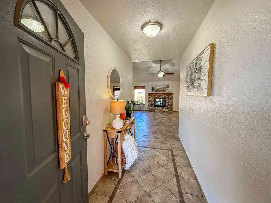 1101 Mimosa AVE, Alamogordo, NM 88310 - #3