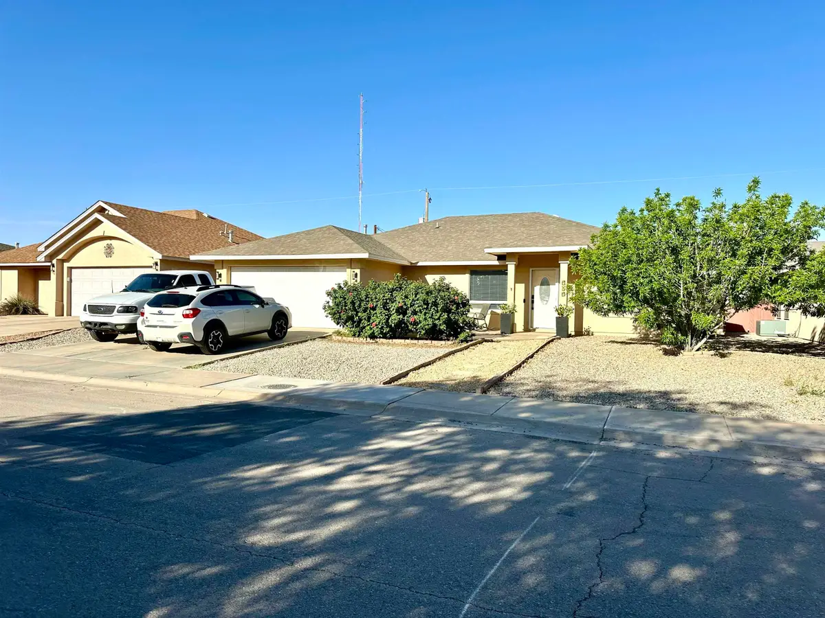 404 Coronado DR, Alamogordo, NM 88310 - #1