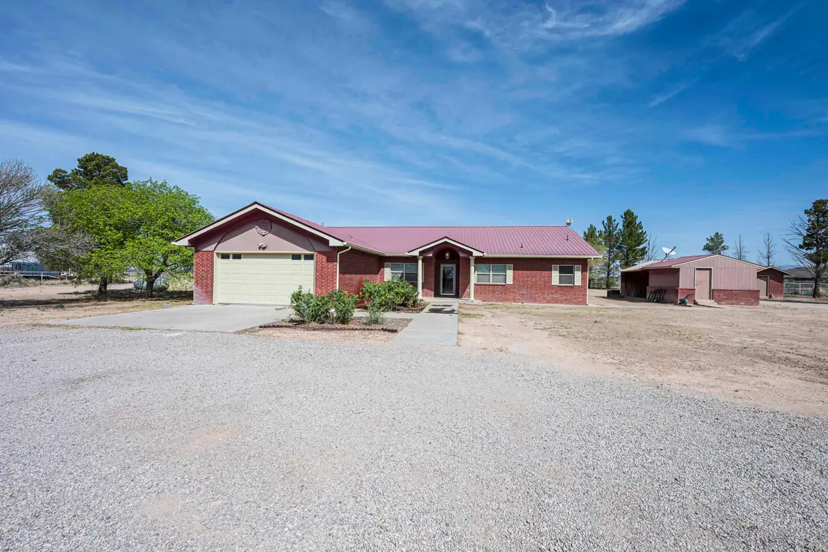 38 Meadowland Rd, Alamogordo, NM 88310 - #1