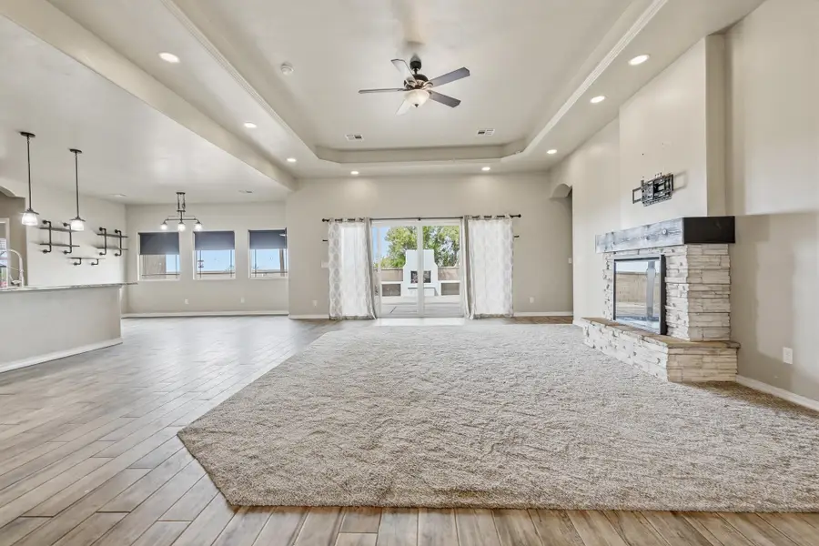 1055 Datura DR, Alamogordo, NM 88310 - #2