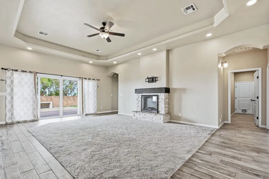 1055 Datura DR, Alamogordo, NM 88310 - #3