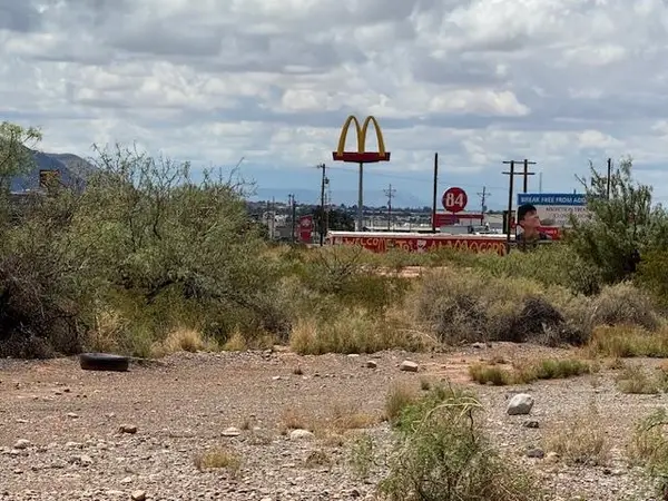 White Sands BLVD, Alamogordo, NM 88310