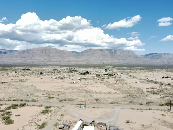 82 La Sala Grande, Alamogordo, NM 88310