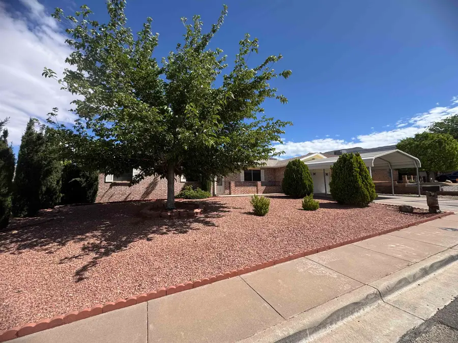 3015 Del Prado, Alamogordo, NM 88310 - #2