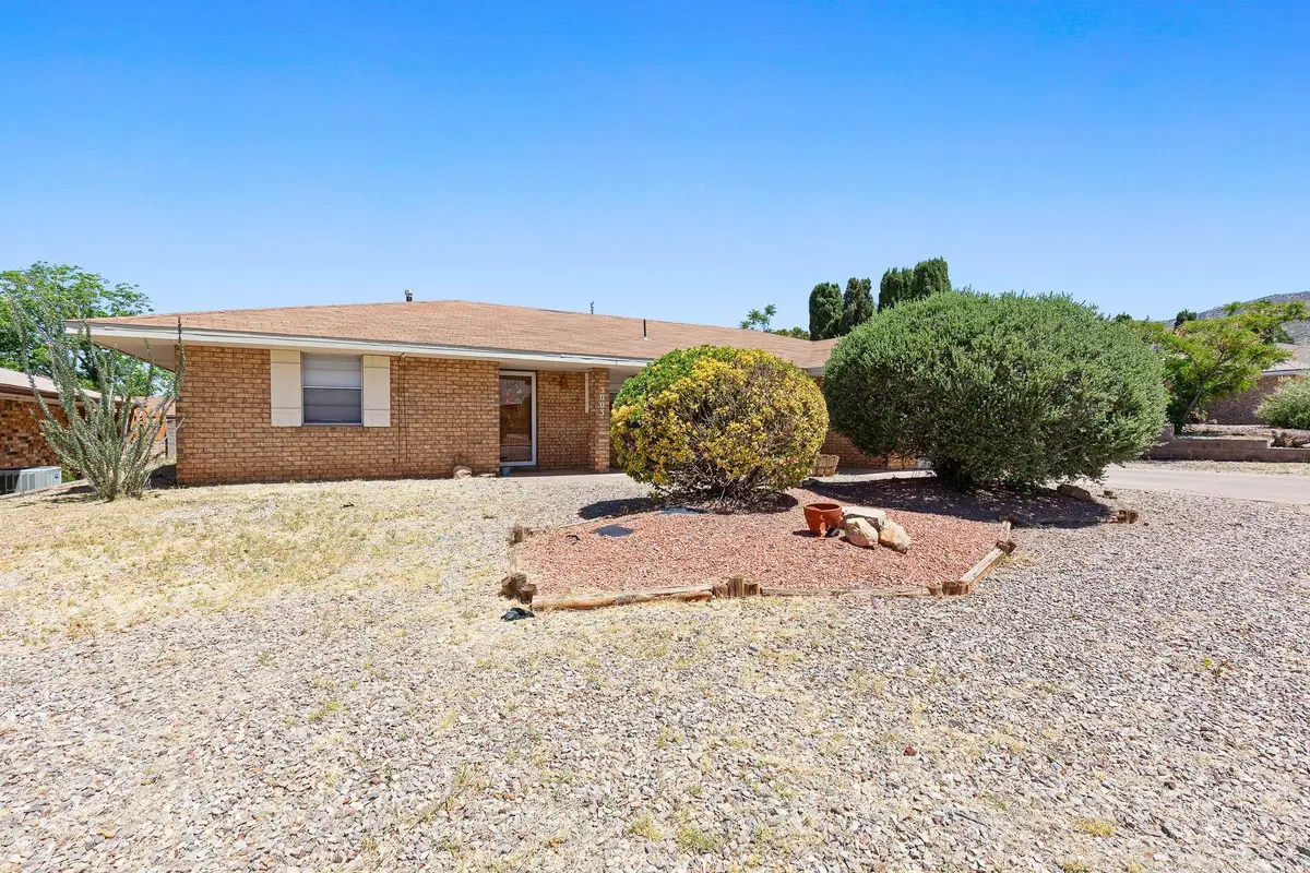 3003 Sunland DR, Alamogordo, NM 88310-0000 - #1
