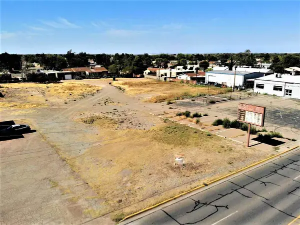 1608 Indian Wells RD, Alamogordo, NM 88310
