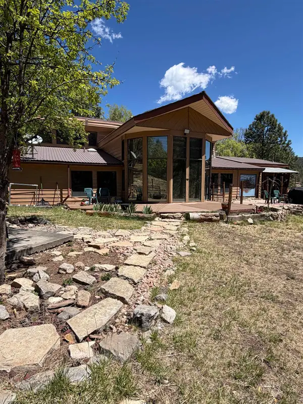 41 Cloud Country DR, Mayhill, NM 88339-0000