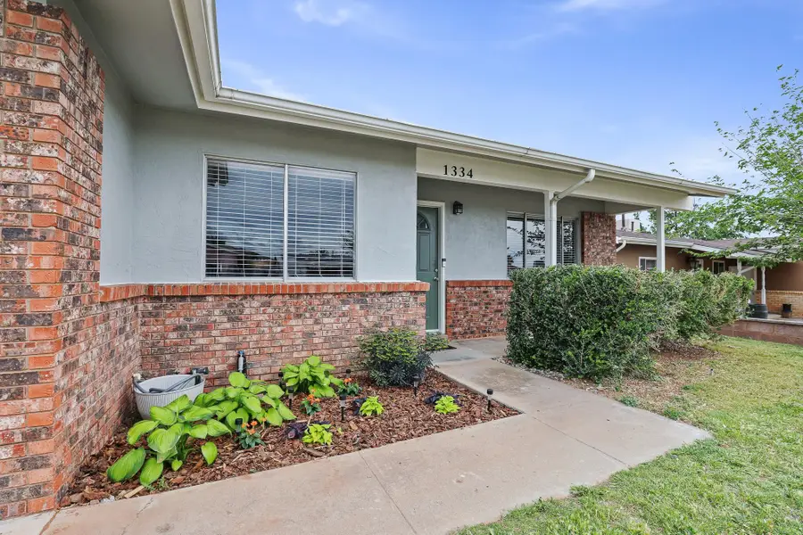 1334 McKinley AVE, Alamogordo, NM 88310 - #2