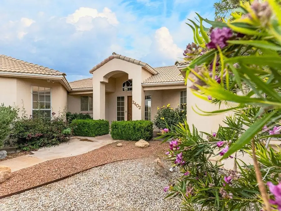 2402 Tres Lagos, Alamogordo, NM 88310 - #2