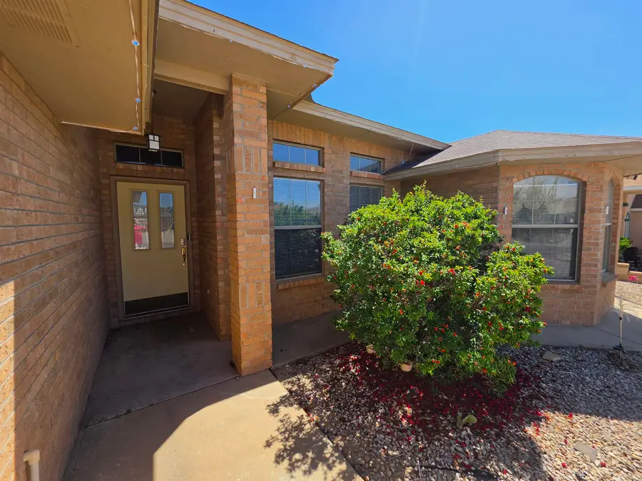 846 Mimosa AVE, Alamogordo, NM 88310 - #3