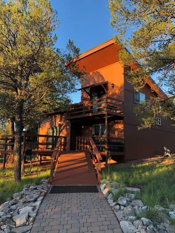 52 Ranger Ave, Timberon, NM 88350